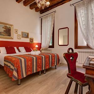 Hotel San Samuele